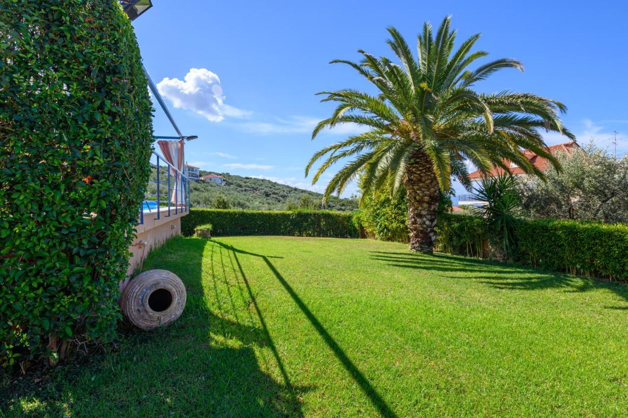 Cozy Small Smart With Private Pool Mikri Mantineia * קלמאטה