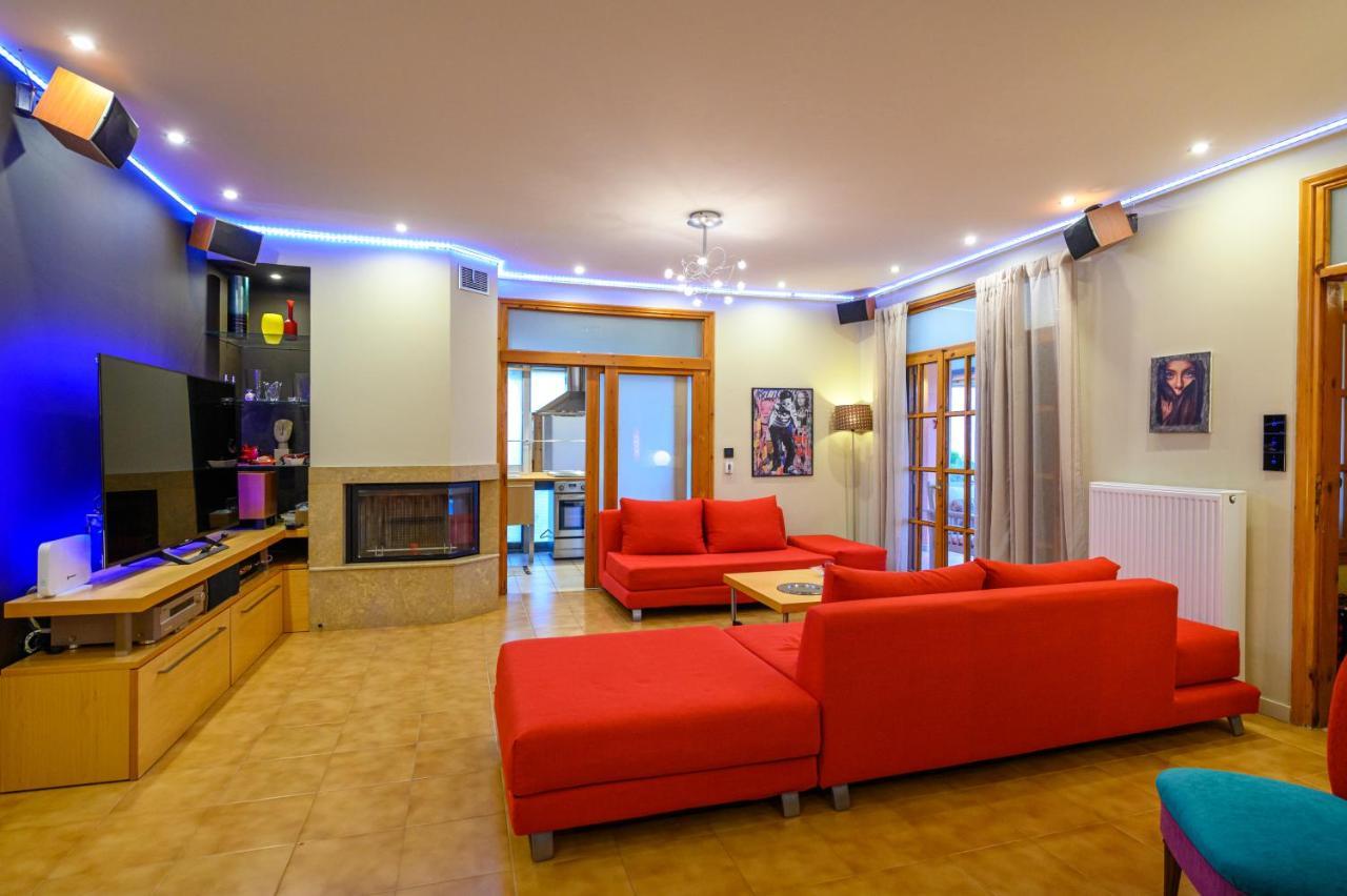 Cozy Small Smart With Private Pool Mikri Mantineia * קלמאטה