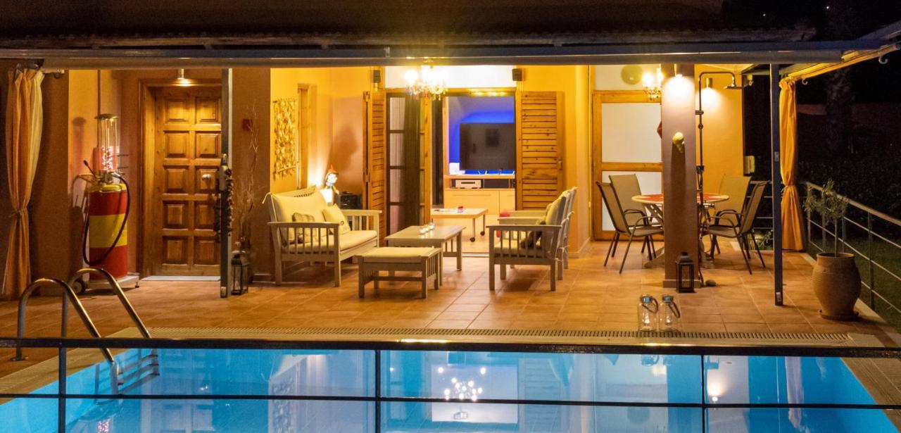 וילה Cozy Small Smart With Private Pool Mikri Mantineia