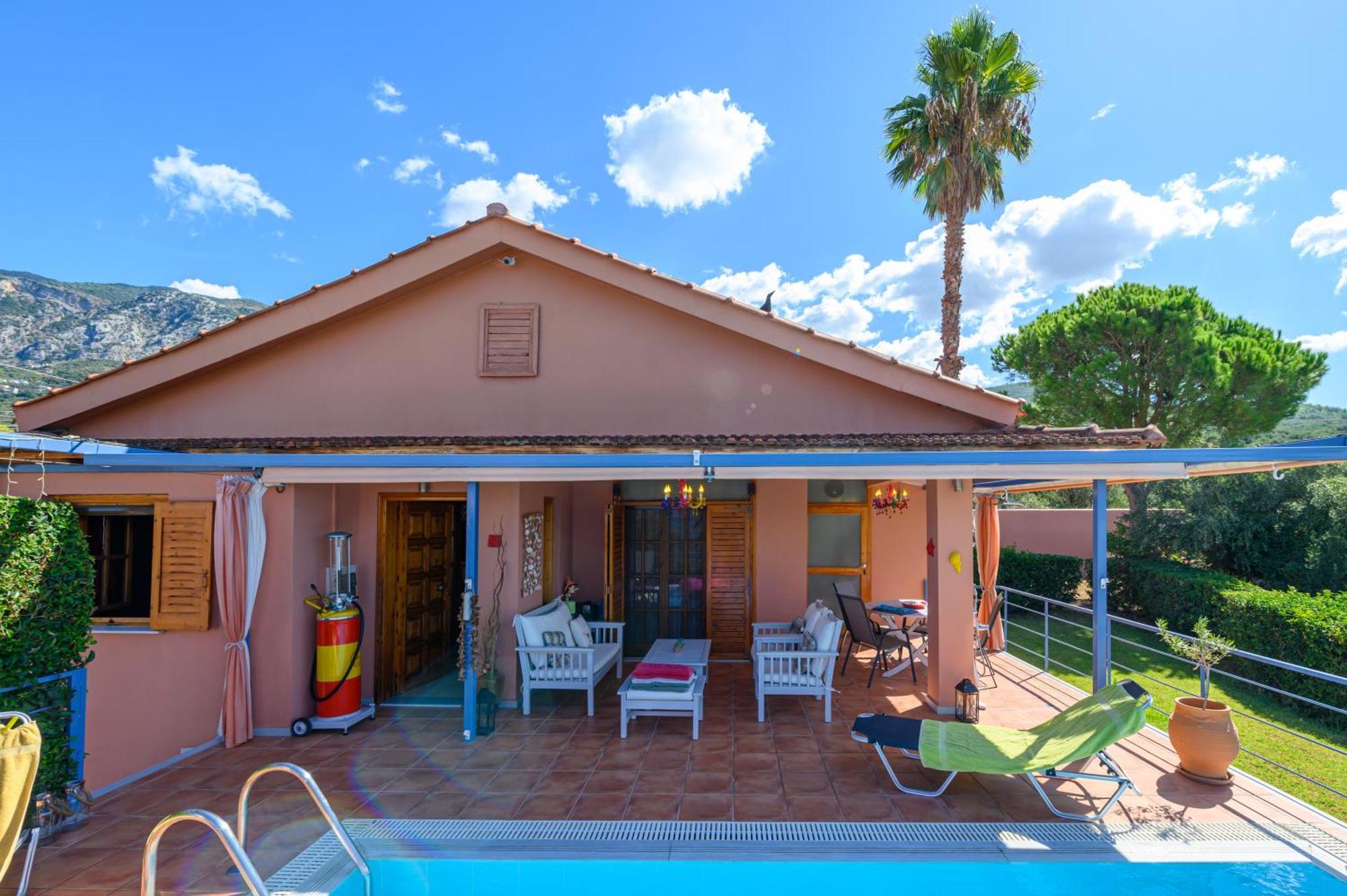Cozy Small Smart With Private Pool Mikri Mantineia קלמאטה