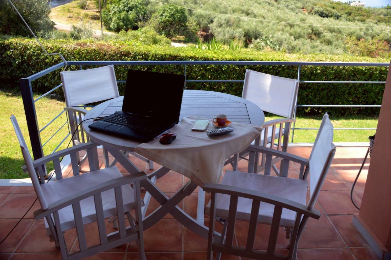 וילה Cozy Small Smart With Private Pool Mikri Mantineia