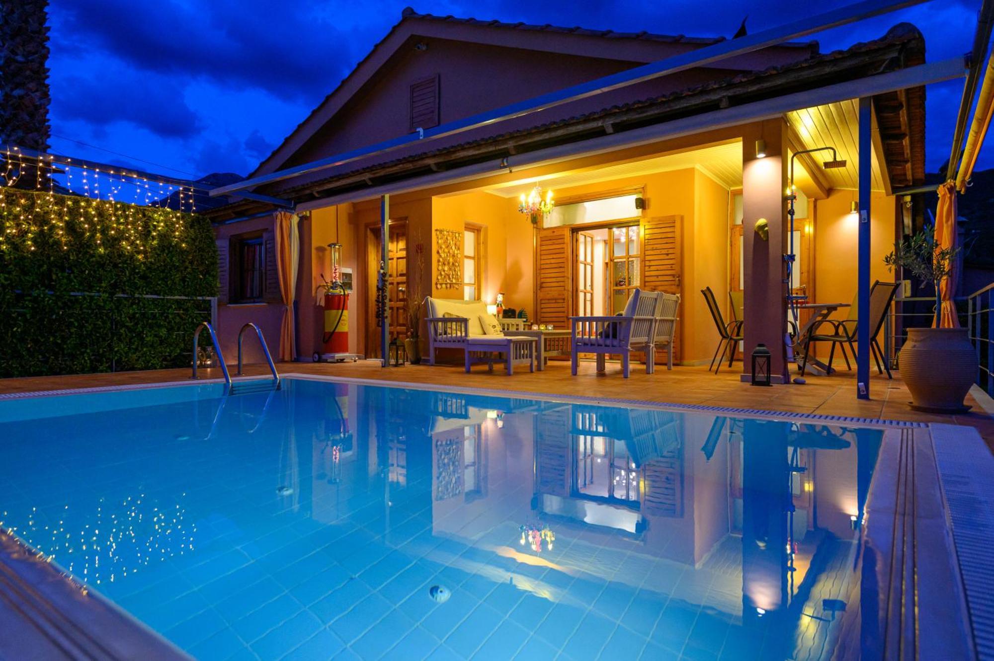 Cozy Small Smart With Private Pool Mikri Mantineia Vila Kalamata