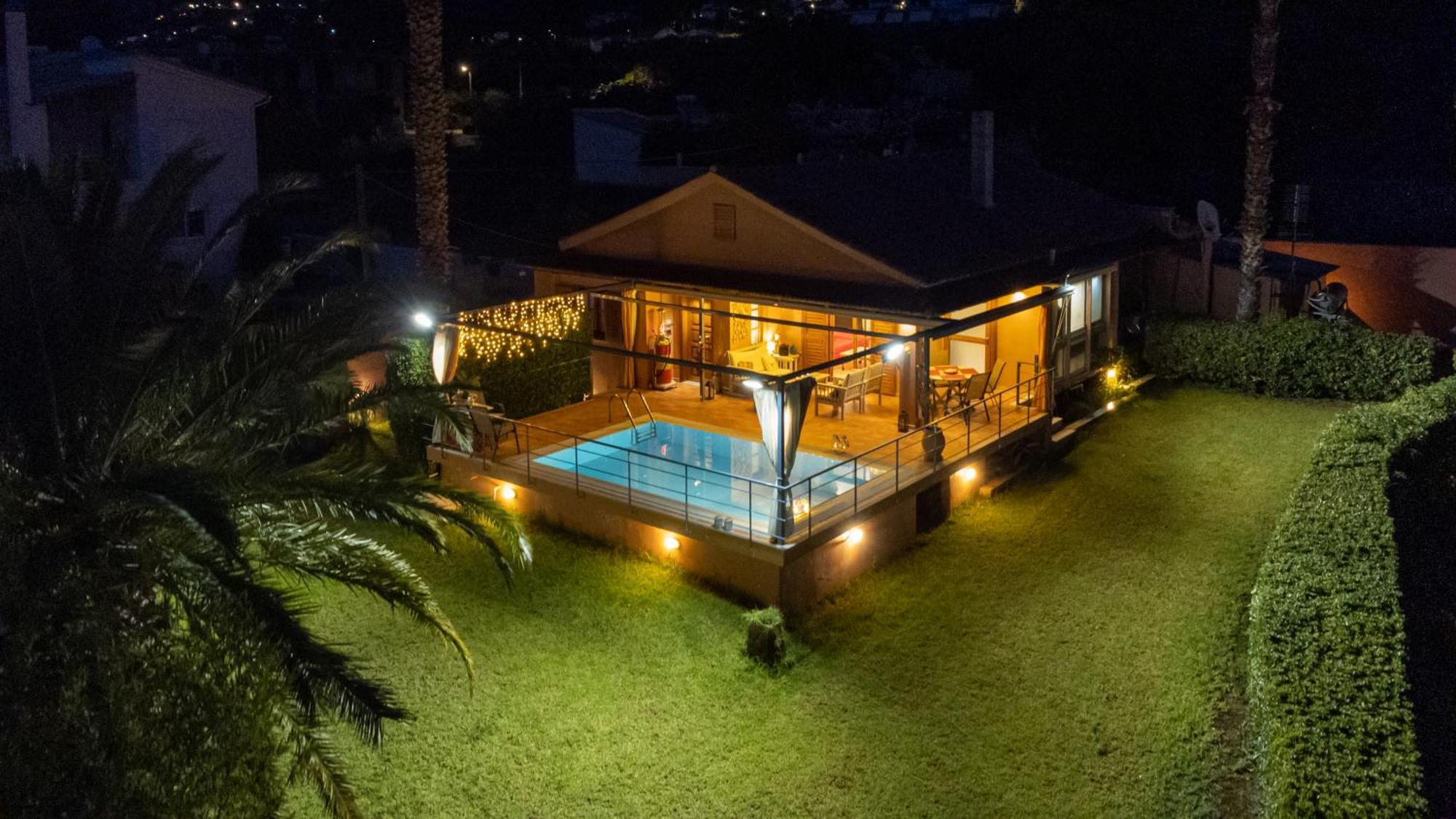Cozy Small Smart With Private Pool Mikri Mantineia Kalamata